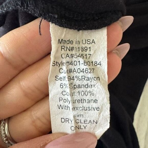 Bailey 44 S Twist and Turn Top - Picture 5 of 7